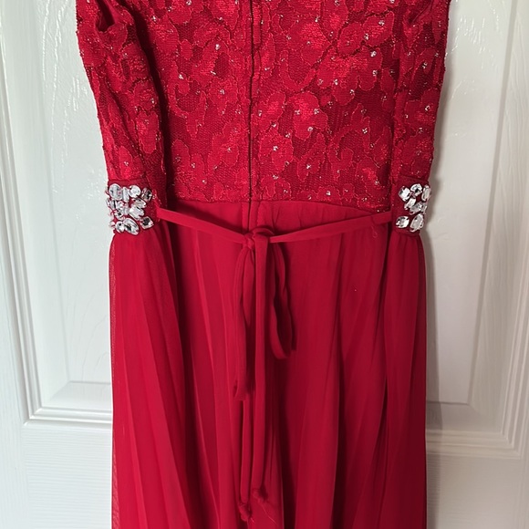 Girls Red Dress - Picture 8 of 8